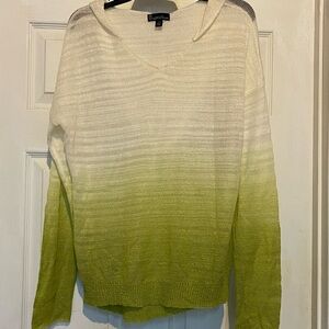 Signature Studio light weight sweater